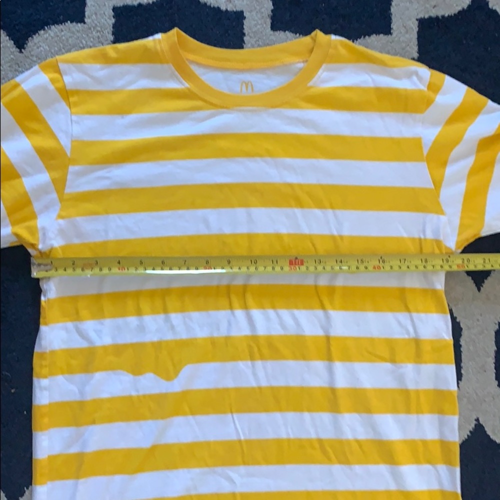 Vintage McDonald's shirt! - Picture 6 of 6
